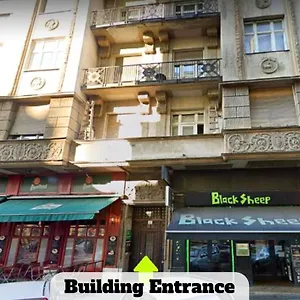  Hostel Black Sheep Smart Hungary