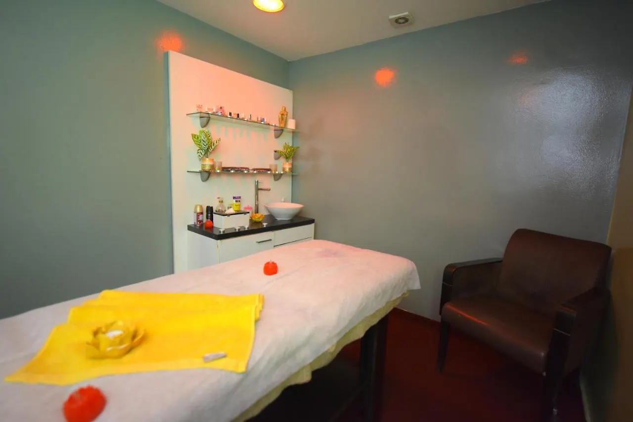 Sky Boutique Ennahda Rennaissance Hotel Marrakesh